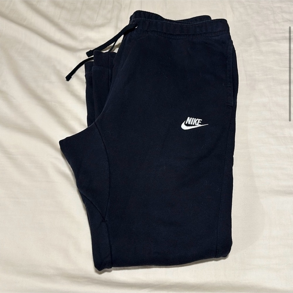 Nike, Size Medium, Black